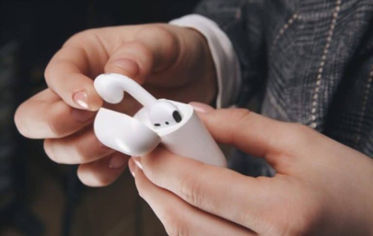 How to Connect Apple AirPods to Samsung TV?